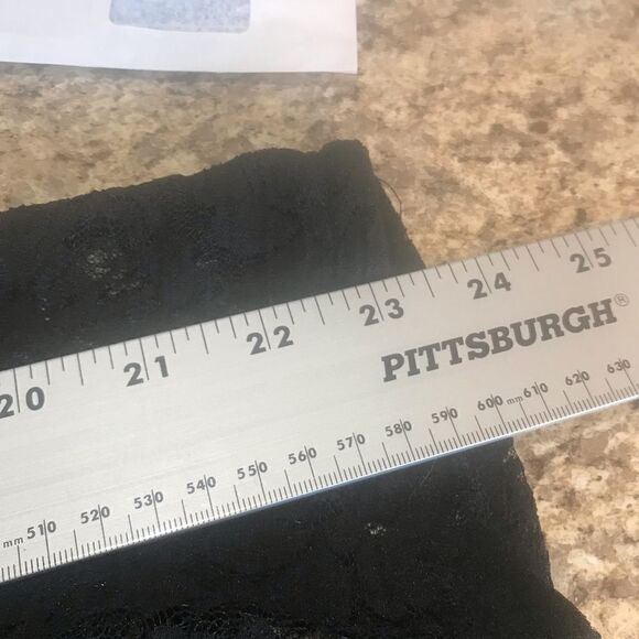 NWT self-esteem size medium black lace tank - Picture 6 of 8